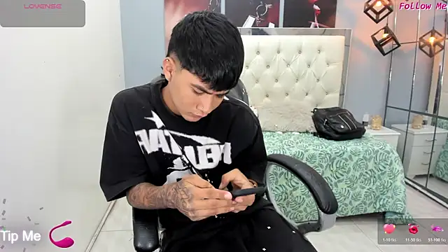 Snapshot of Thiago_collinss chatting on 30, 5, 2026 Thiago collinss online show from 30, 5, 2026