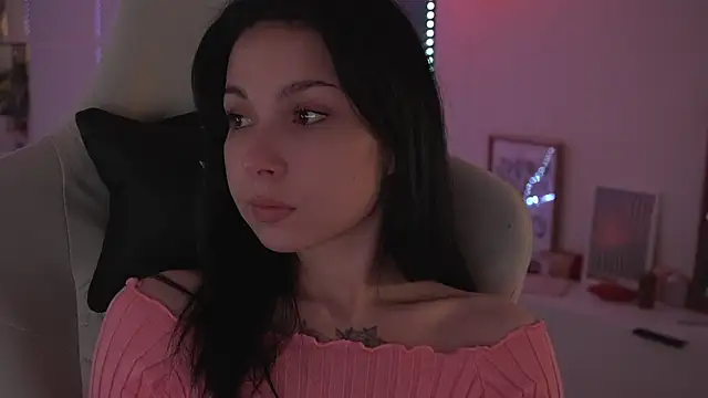 Akaruiiii online show from 2, 4, 2026