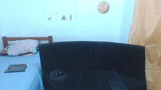 Snapshot of Assly_Love chatting on 29, 4, 2026 Assly Love online show from 29, 4, 2026