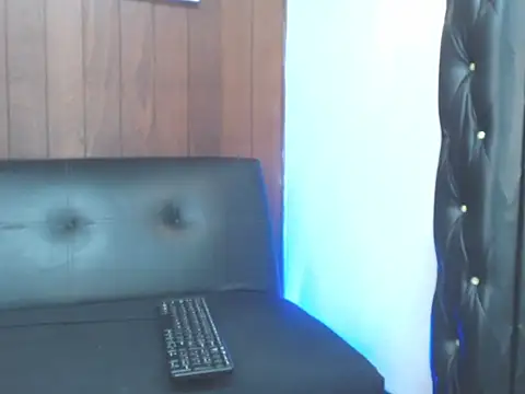 Snapshot of Assly_Love chatting on 9, 5, 2026 Assly Love online show from 9, 5, 2026
