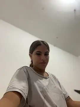 MiluRossee online show from 5, 3, 2026