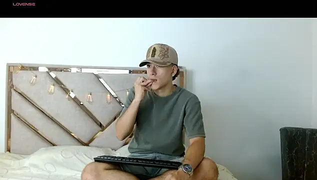 oliver   saint online show from 7, 3, 2026