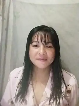 Snapshot of rinrin7700 chatting on 4, 4, 2026 rinrin7700 online show from 4, 4, 2026