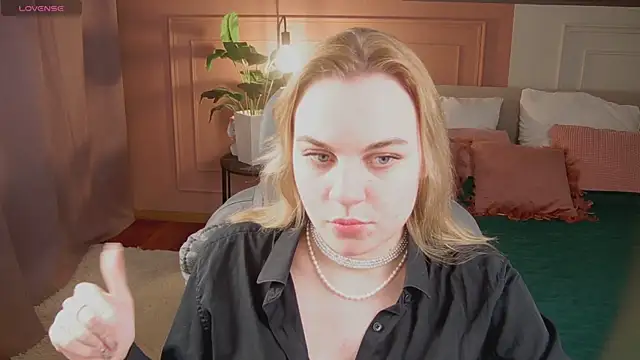 Glow Margo online show from 17, 4, 2026