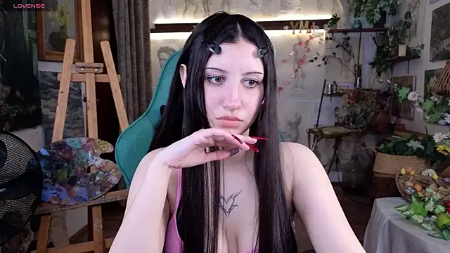 Snapshot of EffieMeowley chatting on 12, 4, 2026 EffieMeowley online show from 12, 4, 2026