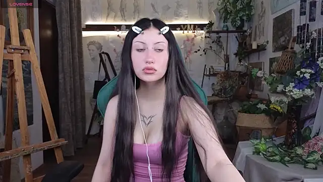 Snapshot of EffieMeowley chatting on 3, 5, 2026 EffieMeowley online show from 3, 5, 2026