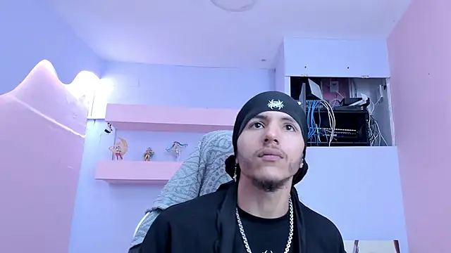 DanteLuxx online show from 17, 4, 2026