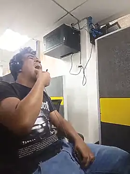luis230436 online show from 28, 5, 2026