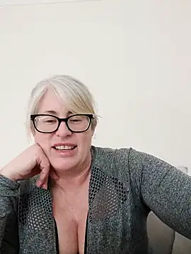 Snapshot of FlirtyFleur-x chatting on 30, 3, 2026 FlirtyFleur-x online show from 30, 3, 2026