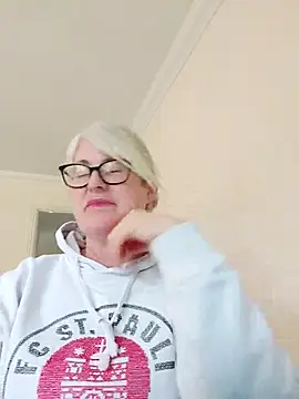 Snapshot of FlirtyFleur-x chatting on 31, 3, 2026 FlirtyFleur-x online show from 31, 3, 2026