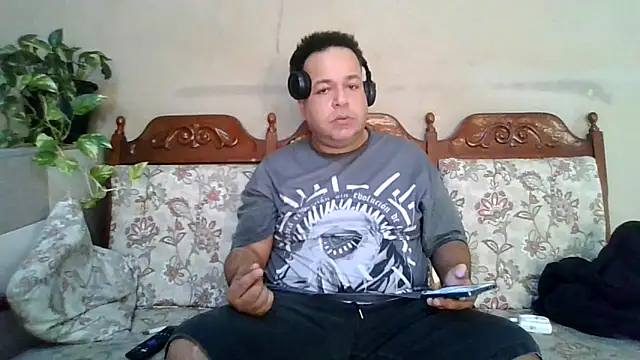 UrsoBissexualPauGrosso online show from 13, 5, 2026
