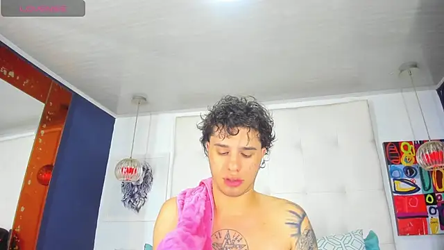 EXCLUSIVE8 online show from 30, 4, 2026