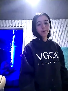 SAMY AND ARI online show from 9, 4, 2026