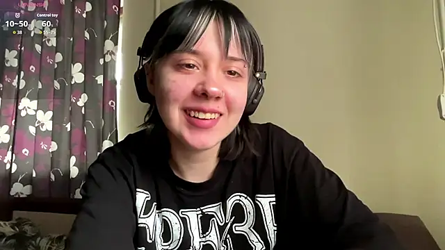 AueshaSimon online show from 3, 6, 2026