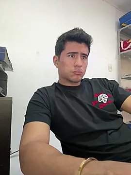 David-latinlover online show from 8, 5, 2026
