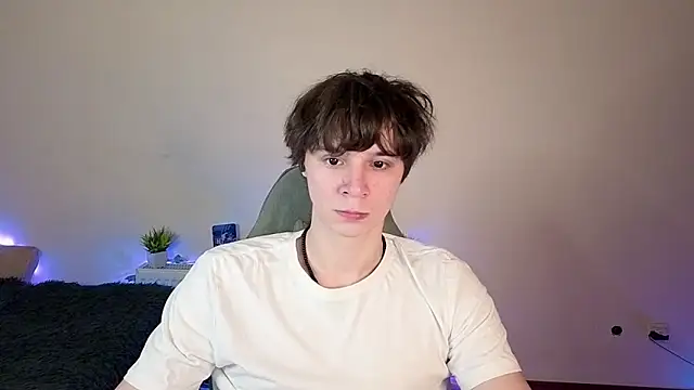 AnthonyCuutie online show from 25, 5, 2026