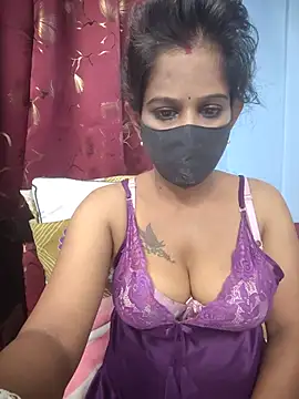 Snapshot of Tinaa_baby chatting on 2, 7, 2026 Tinaa baby online show from 2, 7, 2026