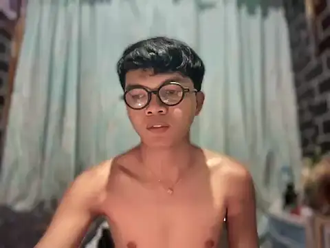 Snapshot of petiteasianxxx chatting on 27, 2, 2026 petiteasianxxx online show from 27, 2, 2026