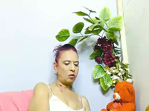 Snapshot of Hot_queen58 chatting on 19, 6, 2026 Hot queen58 online show from 19, 6, 2026