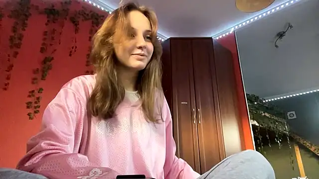 GretaMcdannold online show from 28, 2, 2026