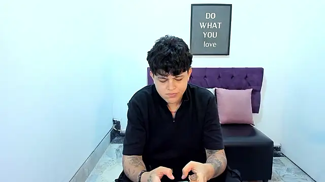 Snapshot of TomBoy_Natali chatting on 17, 3, 2026 TomBoy Natali online show from 17, 3, 2026