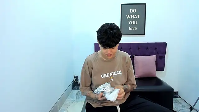 Snapshot of TomBoy_Natali chatting on 20, 3, 2026 TomBoy Natali online show from 20, 3, 2026