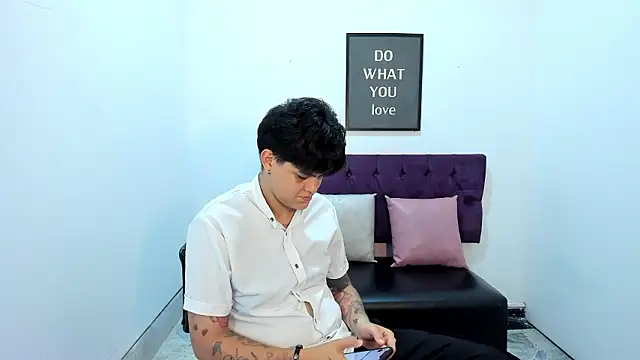 Snapshot of TomBoy_Natali chatting on 21, 3, 2026 TomBoy Natali online show from 21, 3, 2026