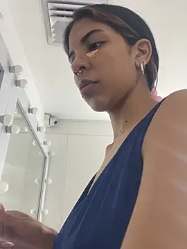 VioletaHills  online show from 25, 3, 2026