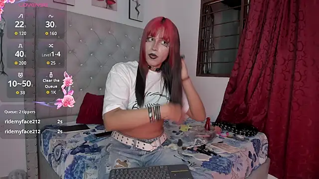 Snapshot of Shadow_Queen666 chatting on 21, 4, 2026 Shadow Queen666 online show from 21, 4, 2026