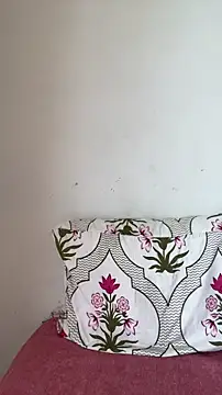 MidnightLoversX online show from 14, 4, 2026