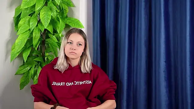 VeniceMoock online show from 4, 3, 2026