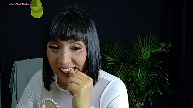 Snapshot of Valeriaa_cruz chatting on 2, 3, 2026 Valeriaa cruz online show from 2, 3, 2026