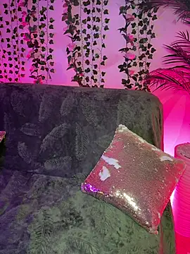  CarlaDoll online show from 7, 6, 2026