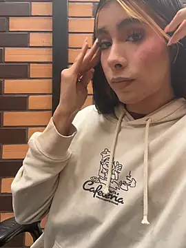 mxli divine  online show from 15, 4, 2026