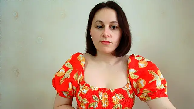 Snapshot of Inessa_beauty chatting on 7, 5, 2026 Inessa beauty online show from 7, 5, 2026