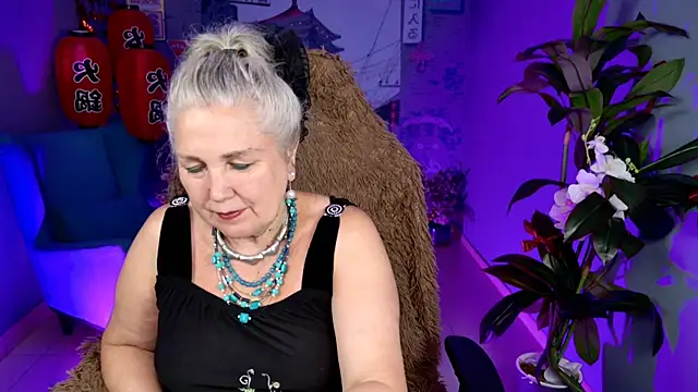 Snapshot of LilaMaharani chatting on 5, 8, 2026 LilaMaharani online show from 5, 8, 2026