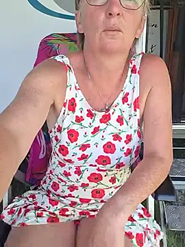 lescoquinsdu40 online show from 25, 5, 2026