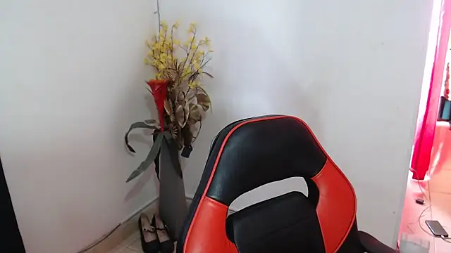 Meeegan lov online show from 18, 3, 2026