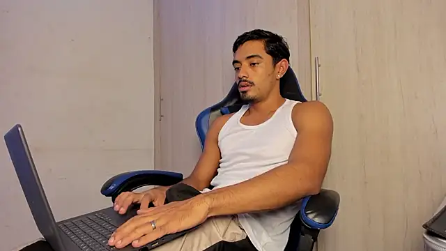 jossi12345j online show from 17, 3, 2026