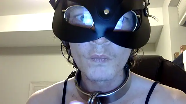 KinkyKittyBoy online show from 6, 7, 2026
