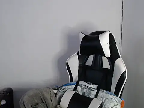 KathLovee online show from 13, 6, 2026