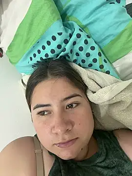 Zoe Luxxe  online show from 25, 6, 2026