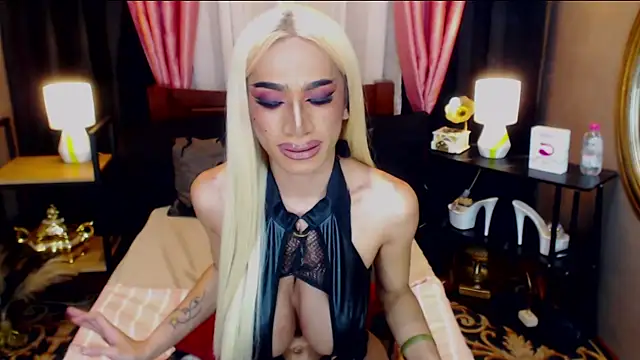 KieraLee online show from 24, 5, 2026
