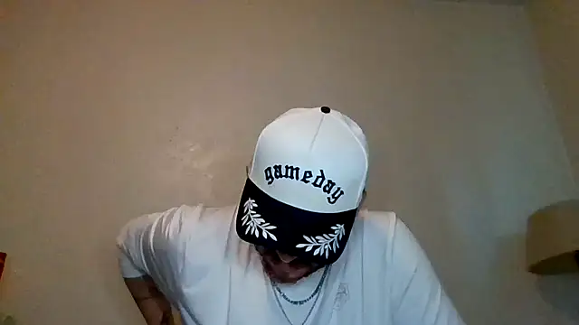 TallHungandCloudy69 online show from 12, 4, 2026