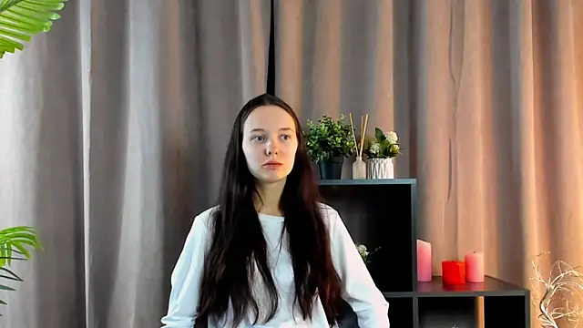 NeomiMendoza online show from 3, 3, 2026