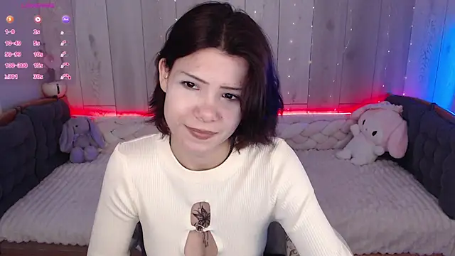 llittle-peachh online show from 17, 5, 2026