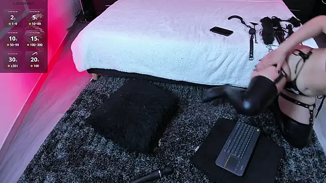 Eirynraven online show from 12, 3, 2026