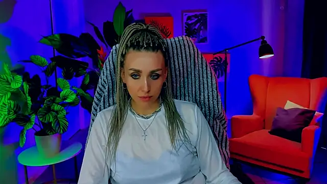 MonicaRiley online show from 23, 4, 2026