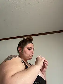 bbwnikki69 online show from 19, 4, 2026