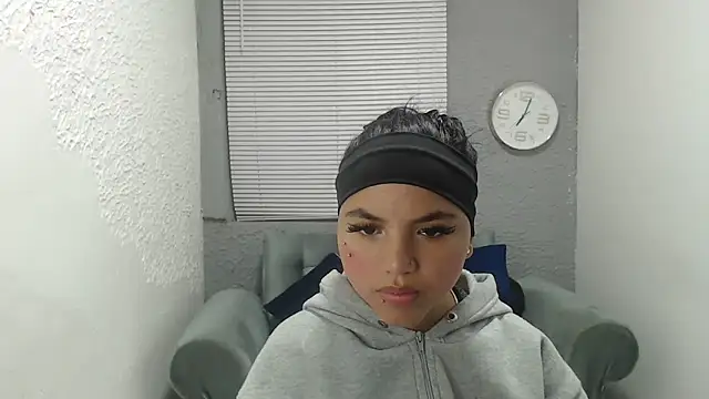 kimmyfuckass online show from 14, 5, 2026